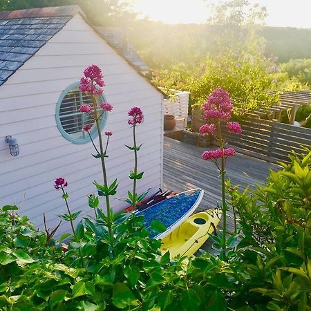 The Little Post House. A Perfect Village Retreat, With Stunning Views. بوسكاسِل المظهر الخارجي الصورة