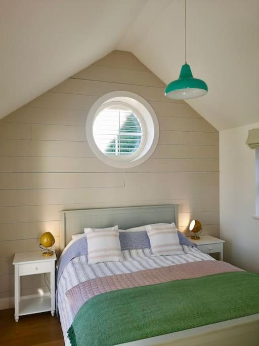 The Little Post House. A Perfect Village Retreat, With Stunning Views. بوسكاسِل المظهر الخارجي الصورة