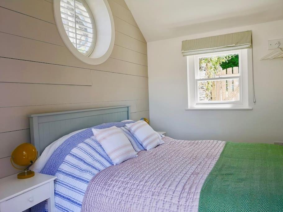 The Little Post House. A Perfect Village Retreat, With Stunning Views. بوسكاسِل المظهر الخارجي الصورة