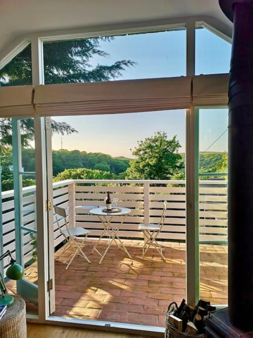 The Little Post House. A Perfect Village Retreat, With Stunning Views. بوسكاسِل المظهر الخارجي الصورة